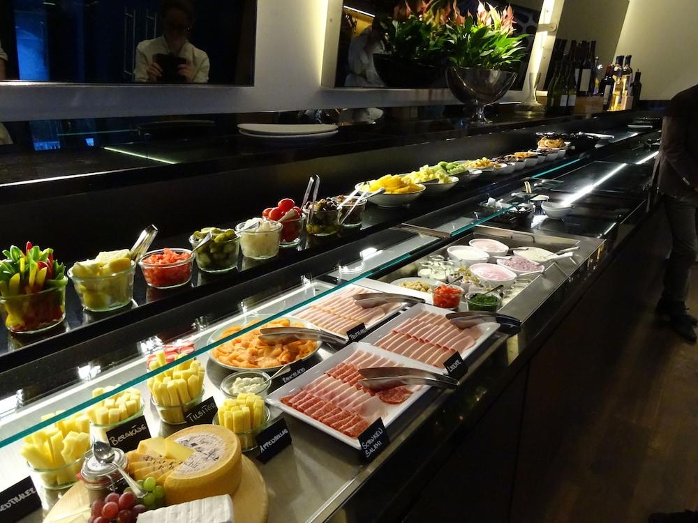 Park Hotel Winterthur Bagian luar foto